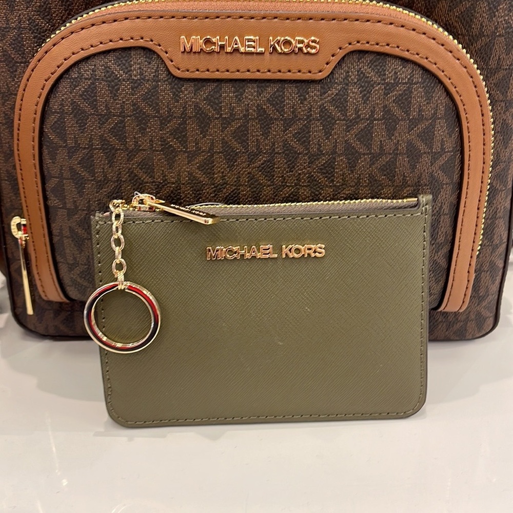 MICHAEL KORS SMALL TOP ZIP COINPOUCH WITH ID KEYCHAIN CARDHOLDER WALLET 
 OLIVE - Picture 2 of 16